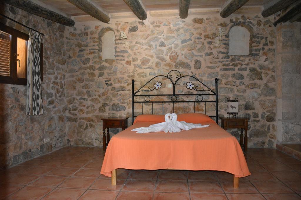 Agroturismo Sa Duaia Arta Exterior photo